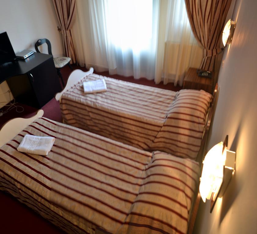 Hotel Marion Padurea Rotunda*** Reghin Rum bild